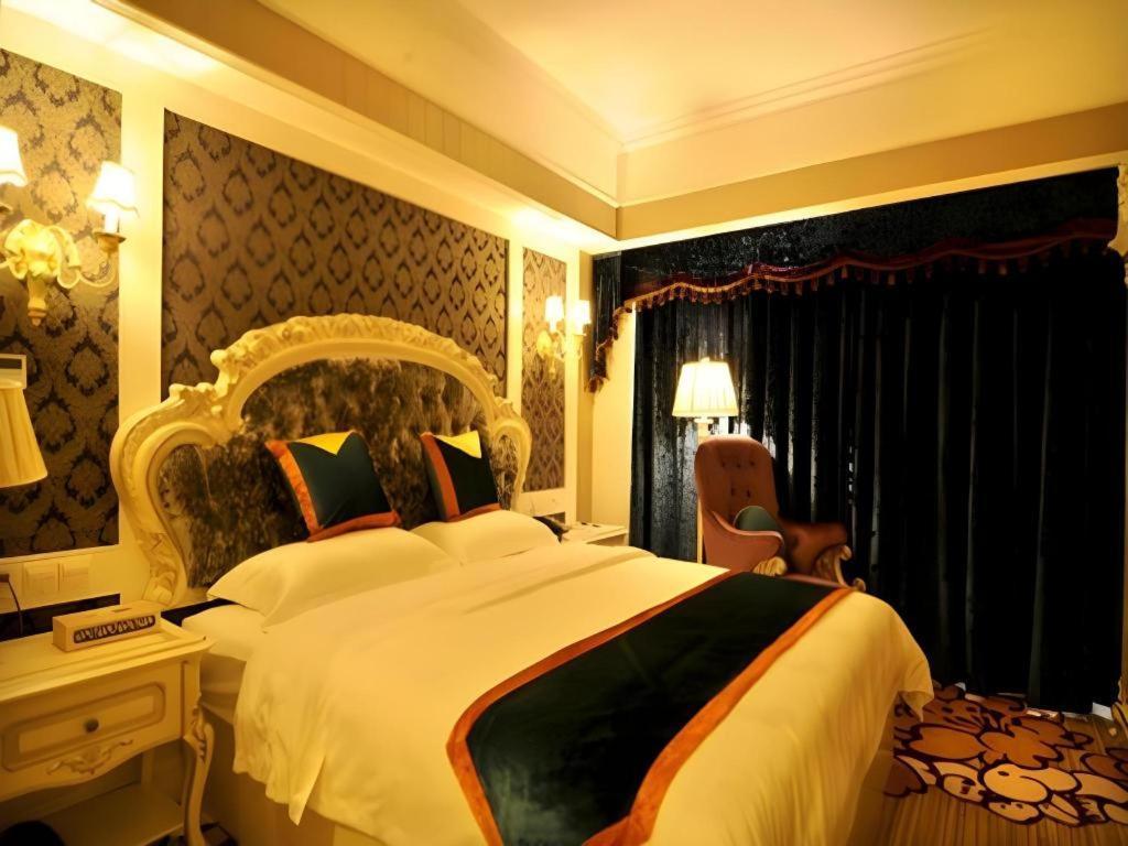 Chengdu French Theme Gold Palace Buitenkant foto