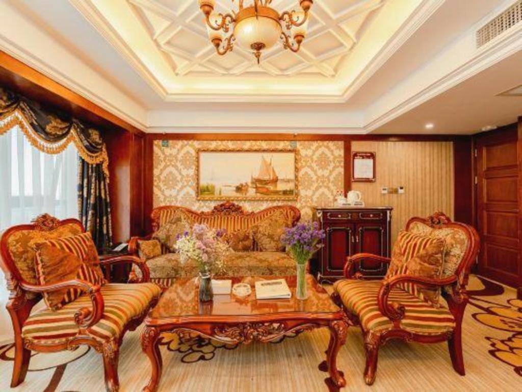 Chengdu French Theme Gold Palace Buitenkant foto