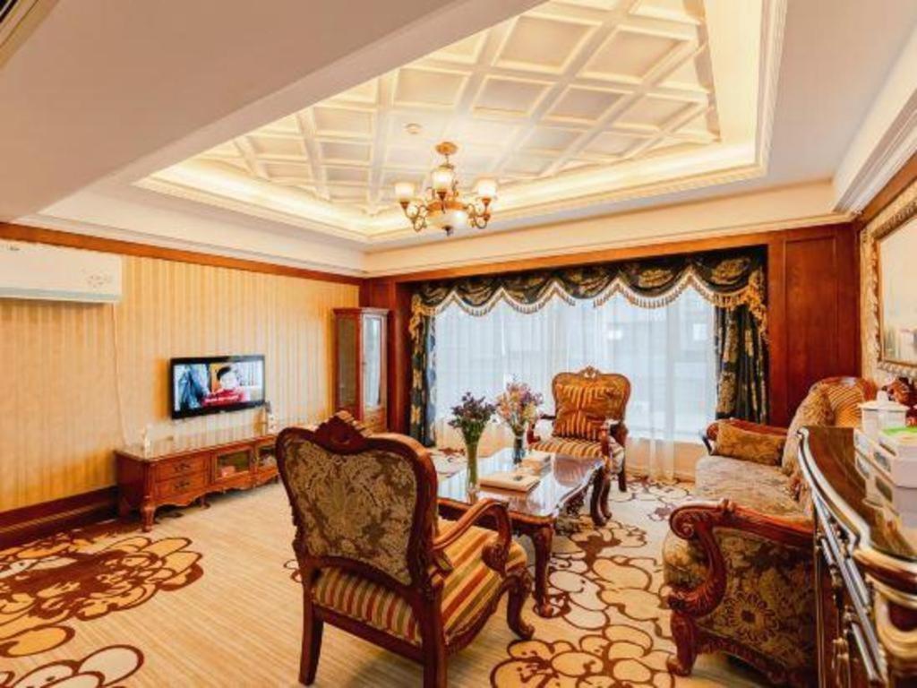 Chengdu French Theme Gold Palace Buitenkant foto